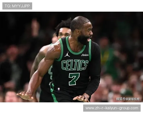 凯尔特人迎战活塞，布朗PK坎宁安，谁能掌控赛场？